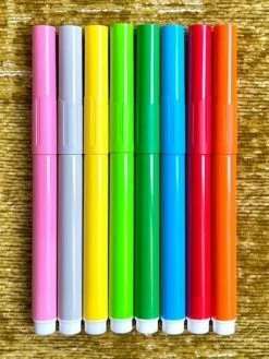 Coloritable L'atelier Des Artistes LES DRÔLES DE BOUILLES Blanc - Les Droles De Bouilles -Philips Shop coloritable latelier des artistes les droles de bouilles 3